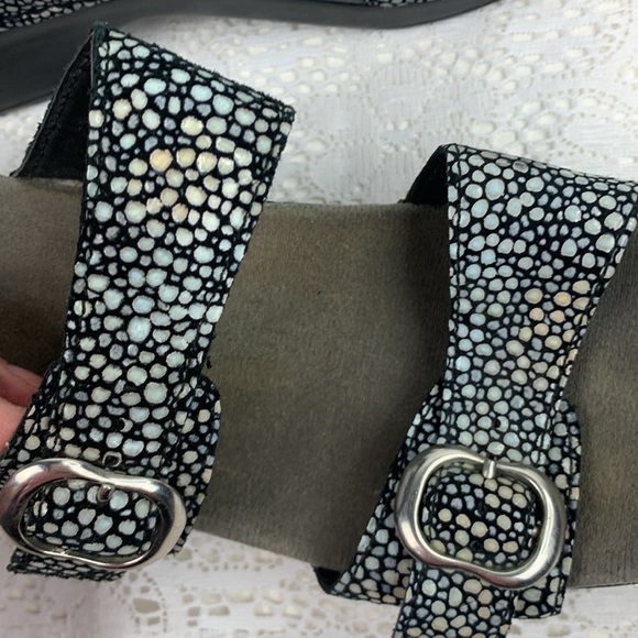 Dansko Leather wedge Sandals Adjustable Buckle strap iridescent black gray Sz 40 - Picture 11 of 12